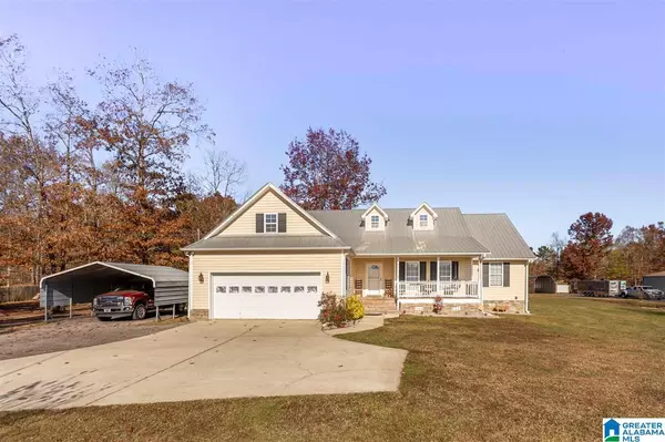 428 HUNTERS CROSSING RD, Odenville, AL 35120