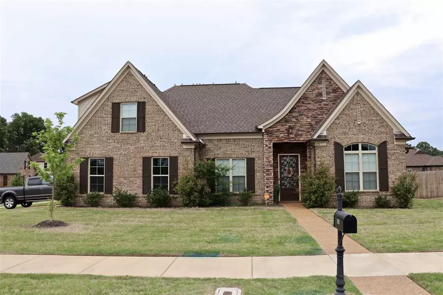 115 OAK HOLLOW DR, Oakland, TN 38060