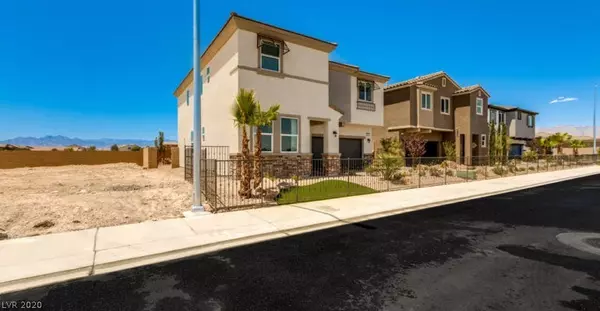 North Las Vegas, NV 89081,5425 Desert Mirage Street