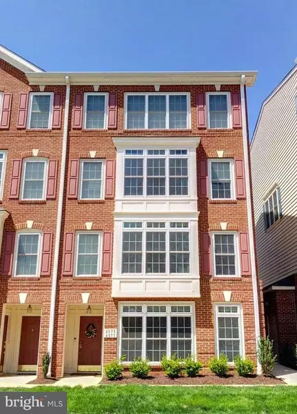 4577 WHITTEMORE PL #1241, Fairfax, VA 22030