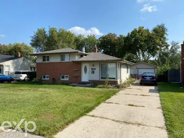 6888 Arcola, Garden City, MI 48135