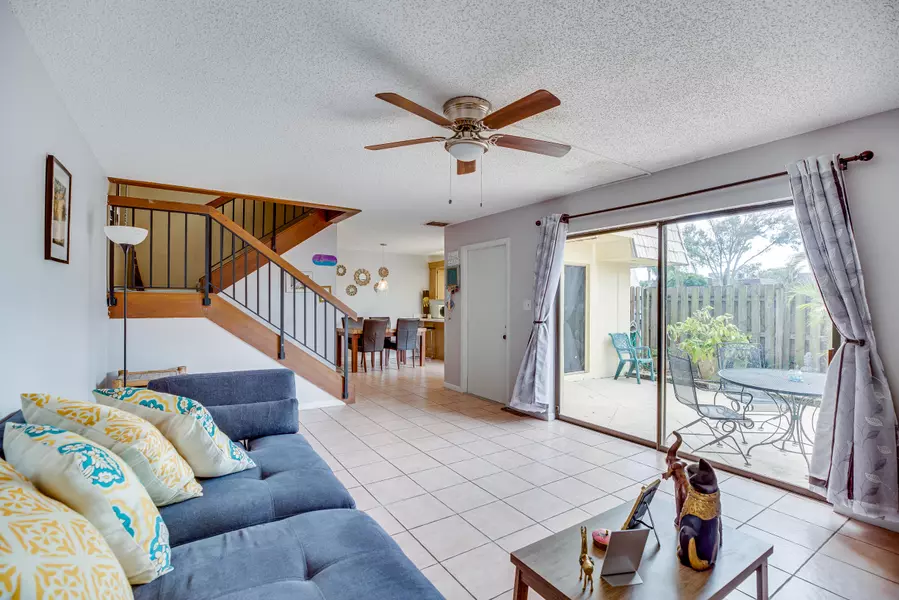 1170 6th AVE 24-D, Vero Beach, FL 32960