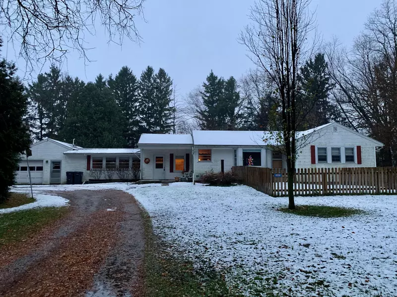 W7239 County Road B, Aztalan, WI 53551