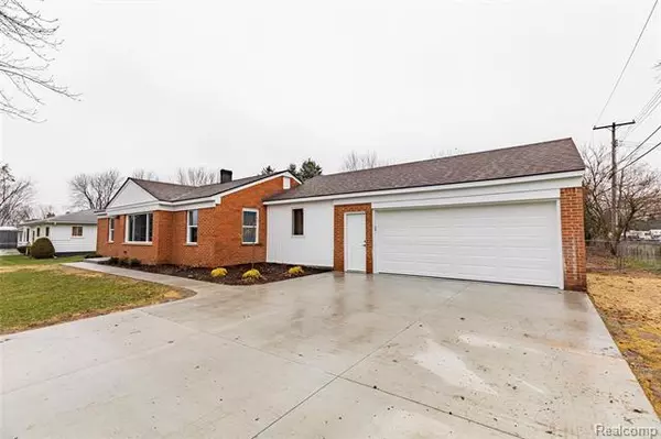 South Lyon, MI 48178,61262 RICHFIELD ST