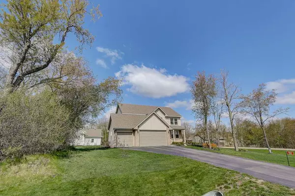 Edgerton, WI 53534,904 E Meadow Cir