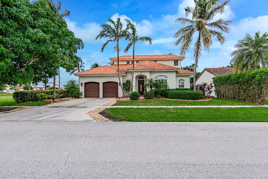 383 Redwood LN, Boca Raton, FL 33487