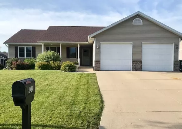 332 SANDRIDGE TR, Sun Prairie, WI 53590