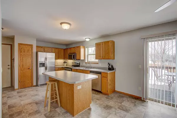 Madison, WI 53704,5305 Golden Leaf Tr