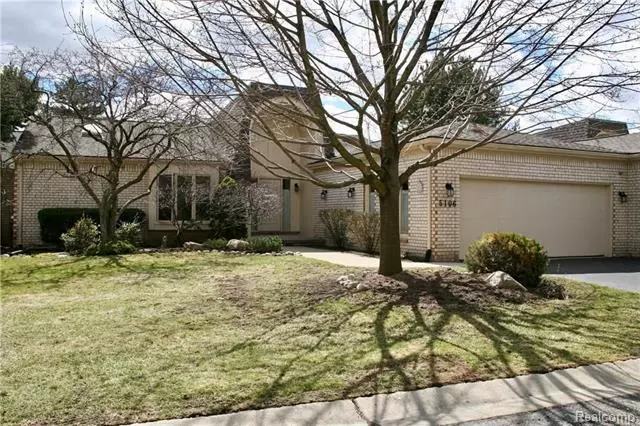 5106 WOODLANDS TRL, Bloomfield Twp, MI 48302