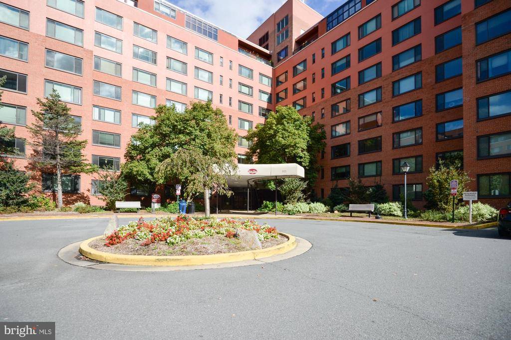 Arlington, VA 22209,1021 ARLINGTON BLVD #516