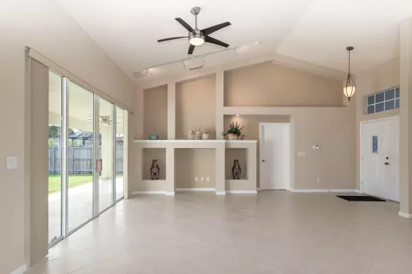 Port Saint Lucie, FL 34953,2495 SW Falcon CIR