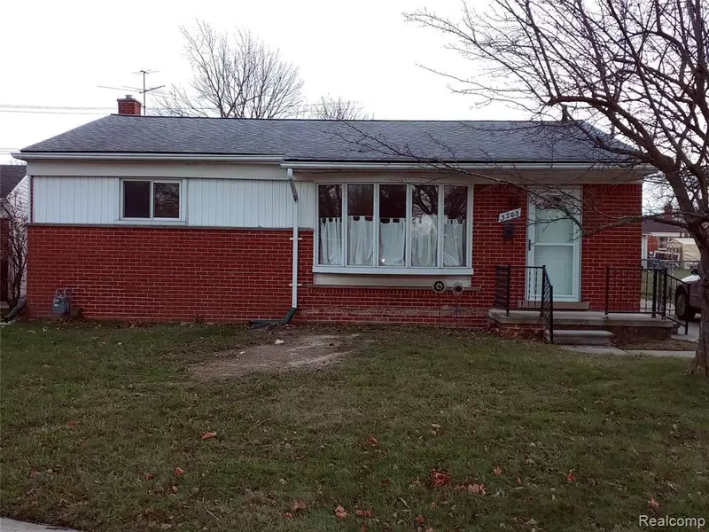 3203 WARD Street, Trenton, MI 48183 3434