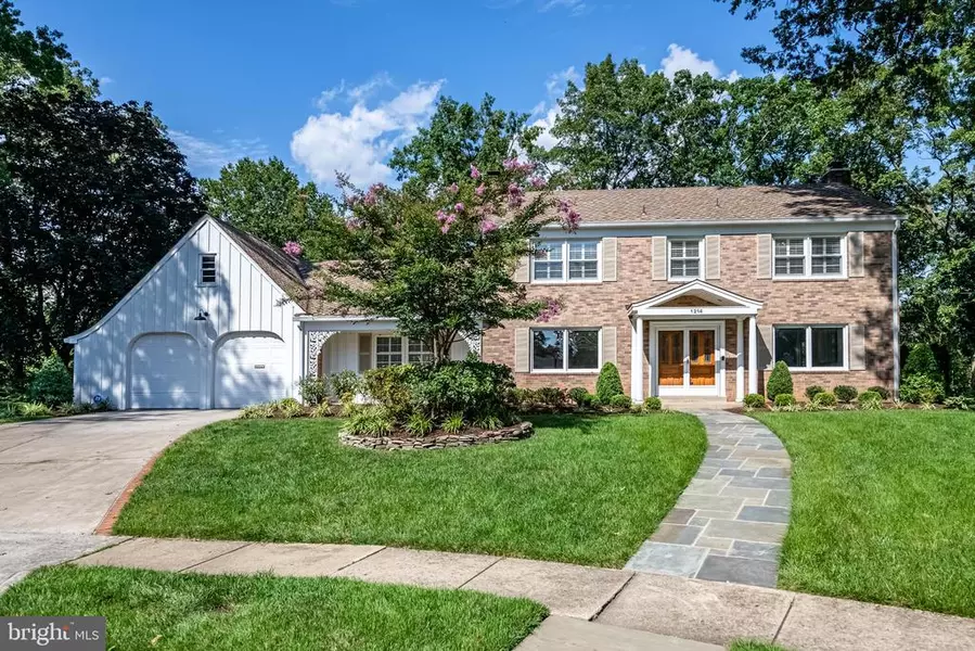 1214 LA RONDE CT, Alexandria, VA 22307