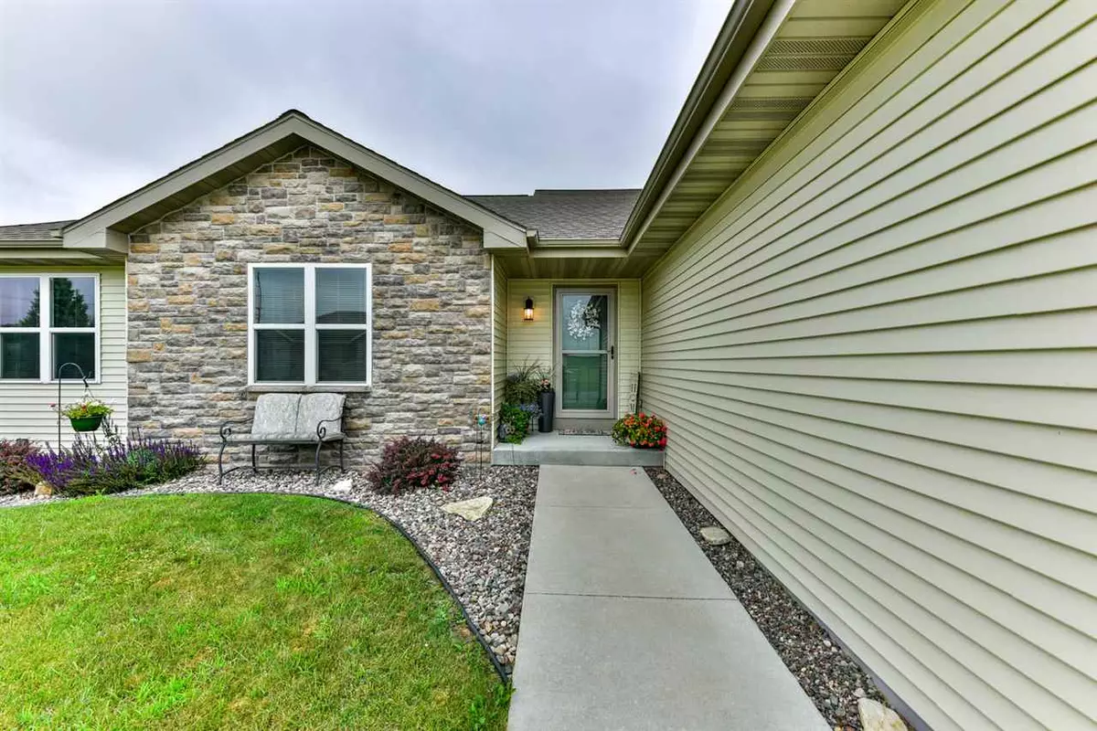 Beaver Dam, WI 53916,109 HONEYCRISP DR