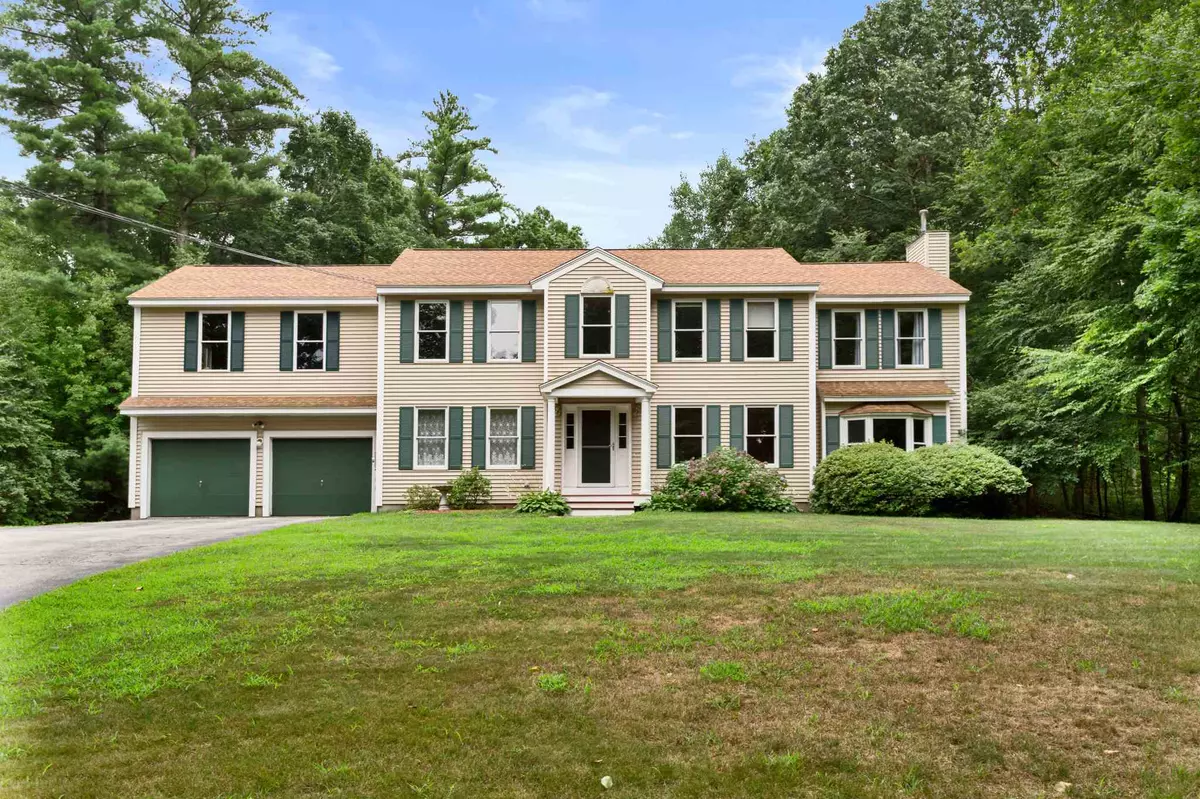 Brookline, NH 03033,14 Mosher DR