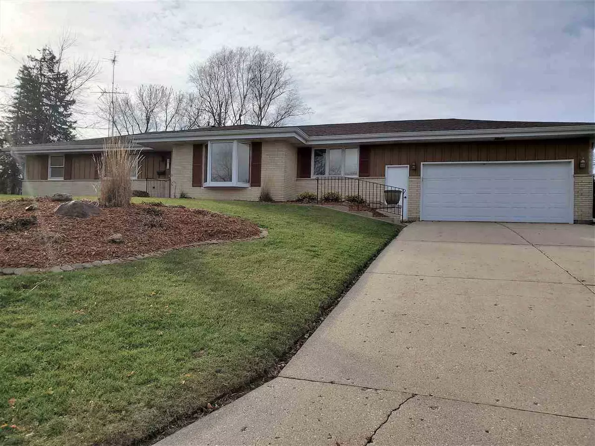 Monroe, WI 53566,2611 Golf Vu Ct