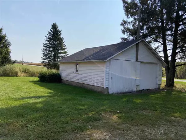 Clinton, WI 53525-8763,9919 E Waite Rd