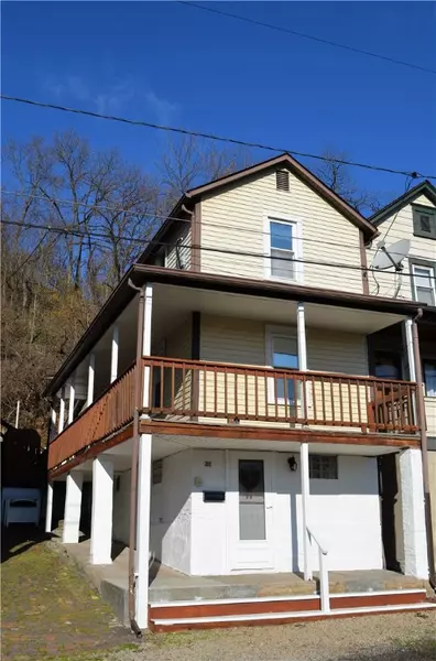 34 Spencer St, Natrona Heights, PA 15065