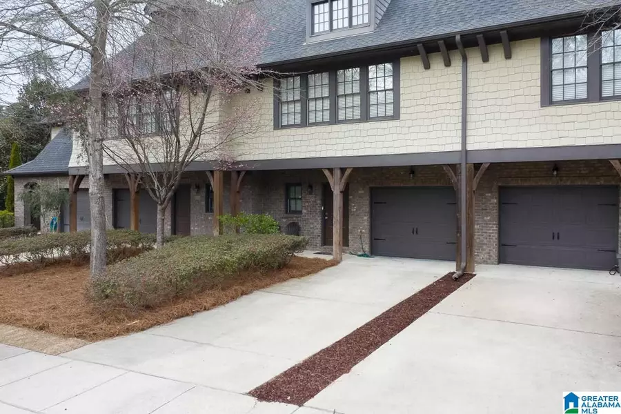 1020 INVERNESS COVE WAY, Hoover, AL 35242