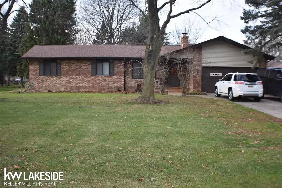 38383 Moravian, Clinton Township, MI 48036