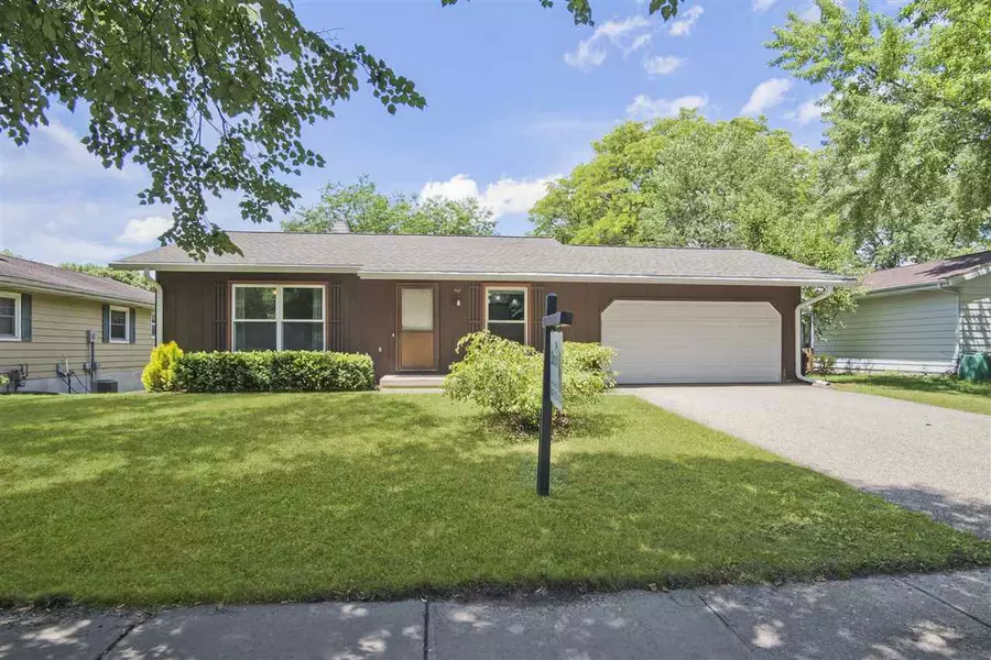 2722 McKenna Blvd, Madison, WI 53711