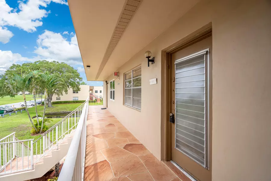 842 Normandy R LN, Delray Beach, FL 33484