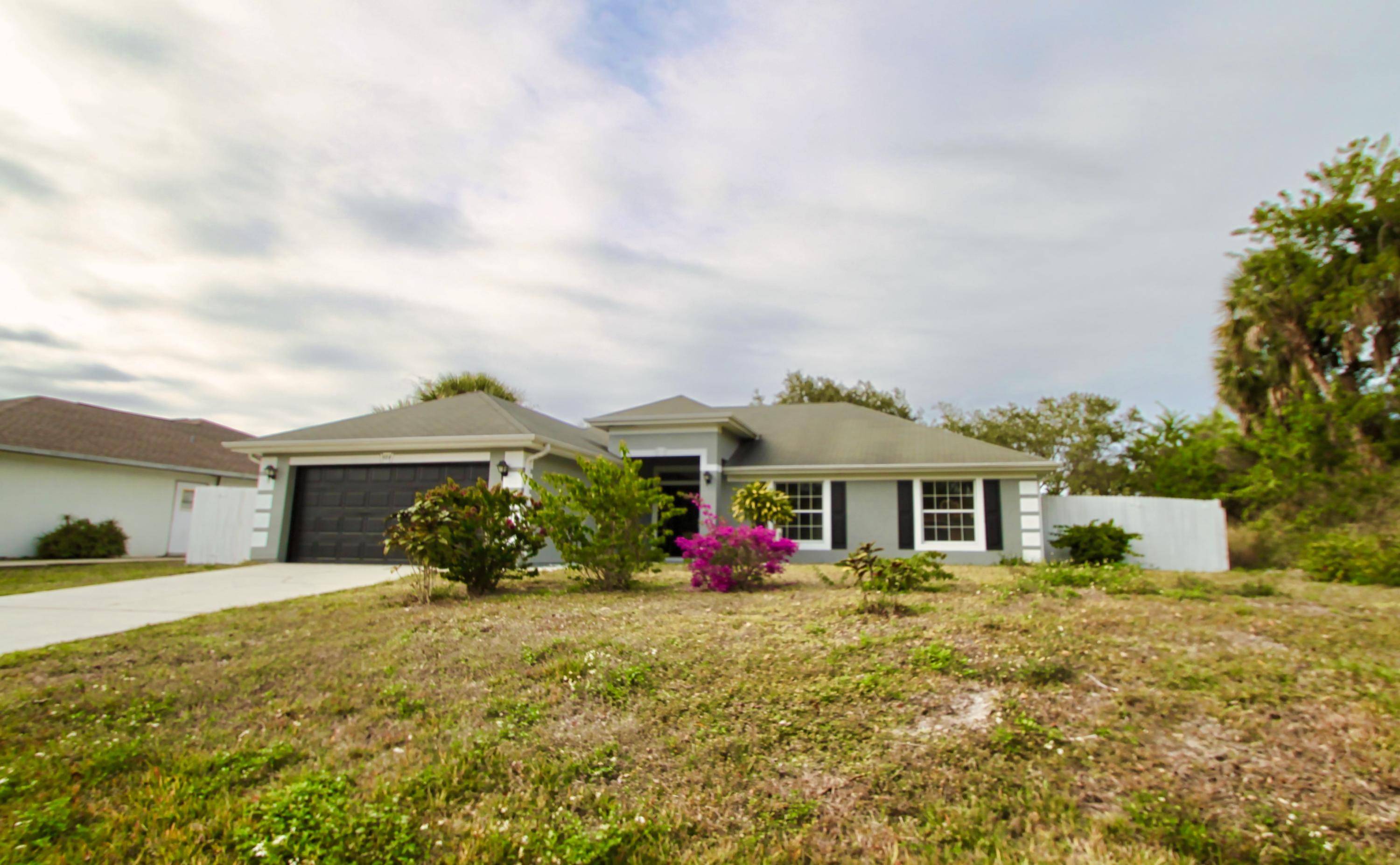 484 Seaside TER, Sebastian, FL 32958