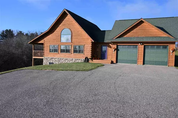 E11593 Buckeye Ridge Rd, La Farge, WI 54639