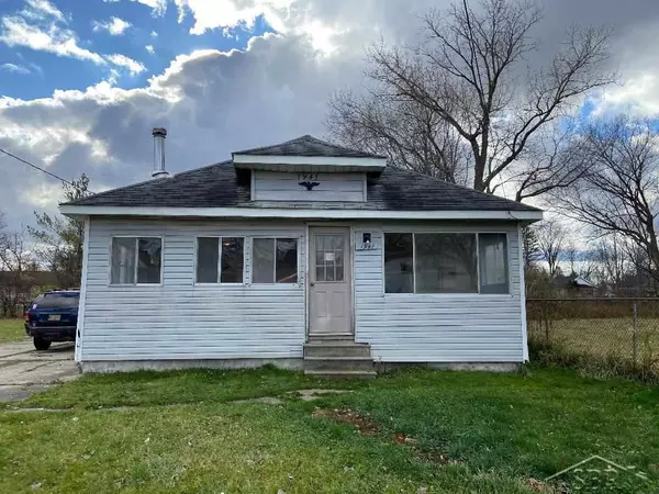 1941 Elsie, Saginaw, MI 48601