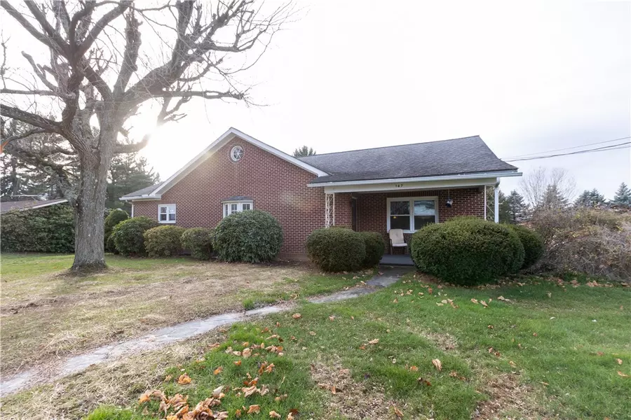 167 Ridge Rd, Somerset, PA 15501