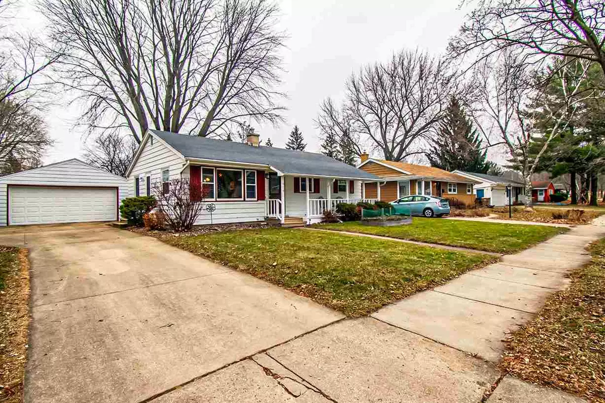 Madison, WI 53704,914 Nancy Ln