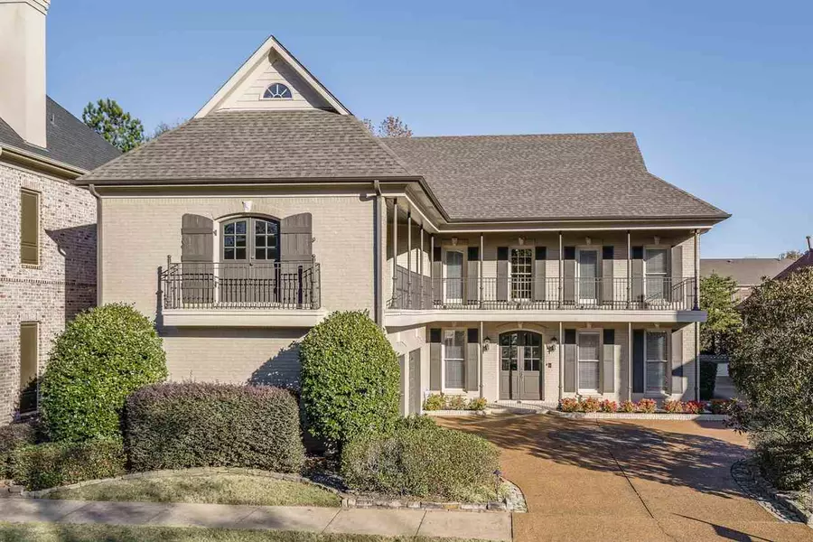 3084 OAKLEIGH MANOR CV, Germantown, TN 38138