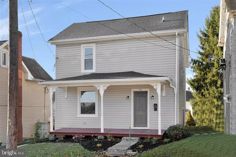 318 W 3RD ST, Waynesboro, PA 17268