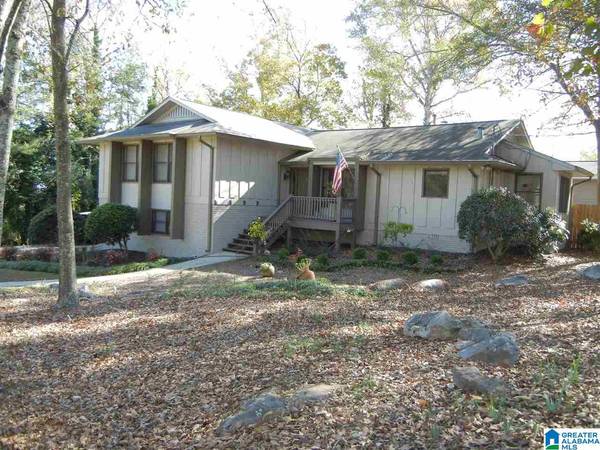 2525 MATZEK RD, Hoover, AL 35226