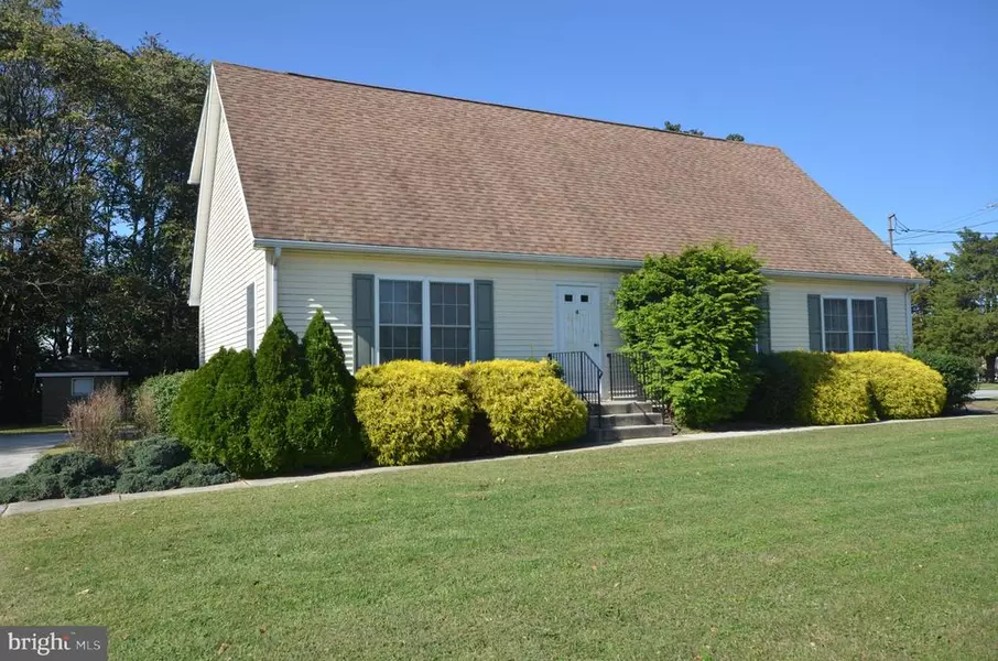 4 S GOLFWOOD AVE, Carneys Point, NJ 08069