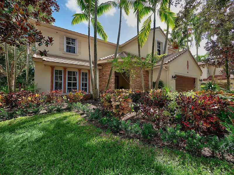 902 Mill Creek DR, Palm Beach Gardens, FL 33410