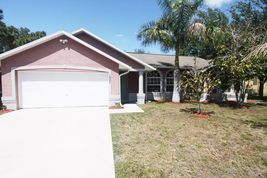 1907 SW Fears AVE, Port Saint Lucie, FL 34953