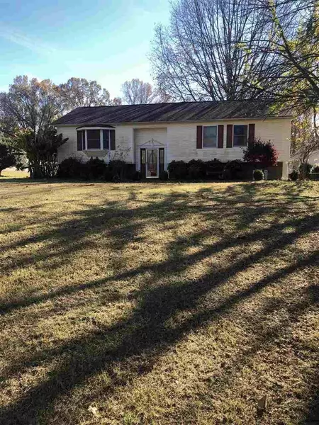 555 PLUM TREE CIR, Munford, TN 38058