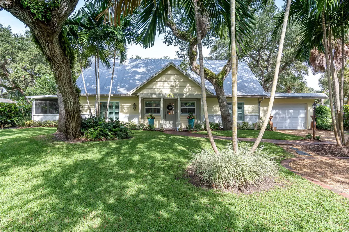 Vero Beach, FL 32963,535 Gardenia LN