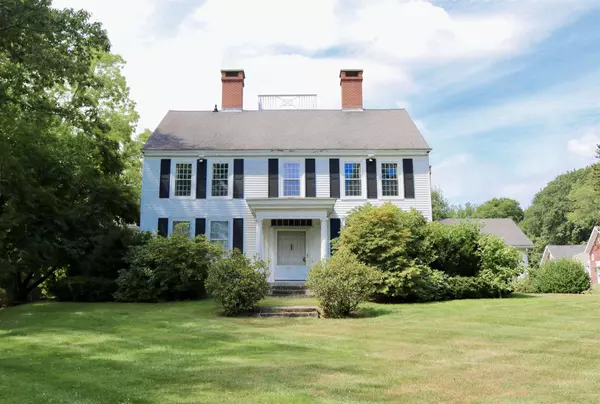 27 Kensington RD, Hampton Falls, NH 03844