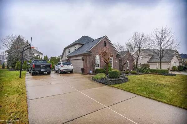 Sterling Heights, MI 48314,42608 Saddle Lane