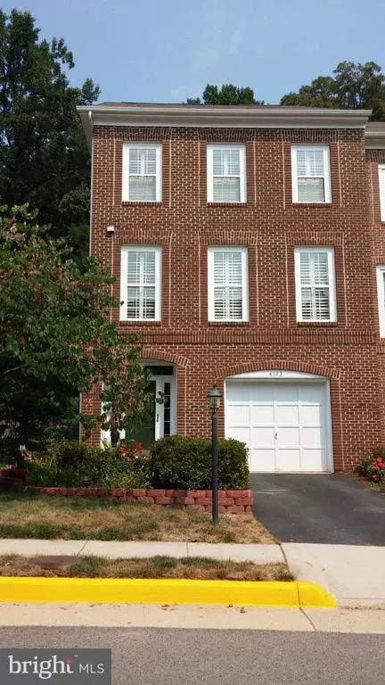 4723 BIDEFORD SQ, Fairfax, VA 22030