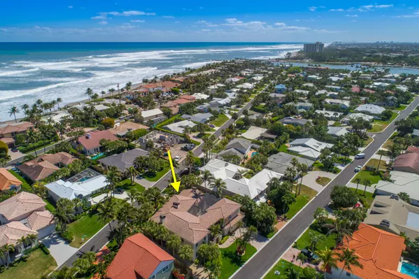 Jupiter Inlet Colony, FL 33469,202 Colony RD