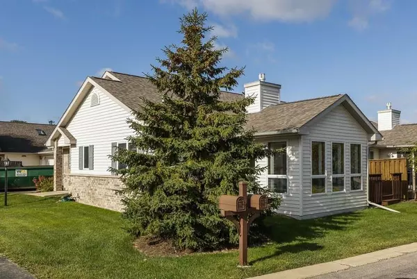 16 FAIRVIEW TR, Waunakee, WI 53597