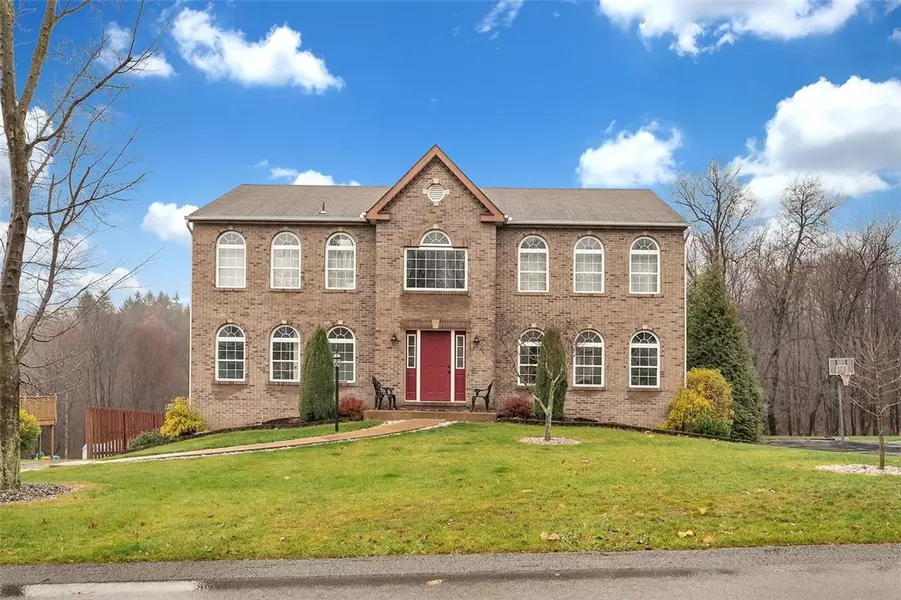 517 Hoover Dr, Apollo, PA 15613