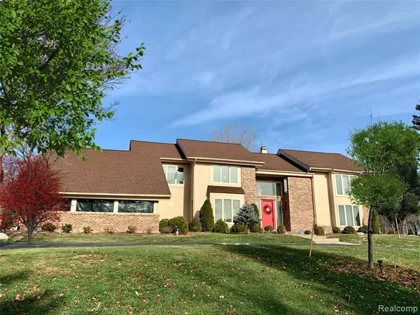 2058 FAWNWOOD Way, Bloomfield Hills, MI 48302 1612