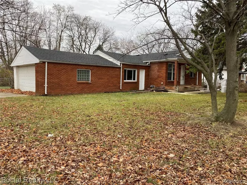 21910 SHARKEY Street, Clinton Township, MI 48035 3661