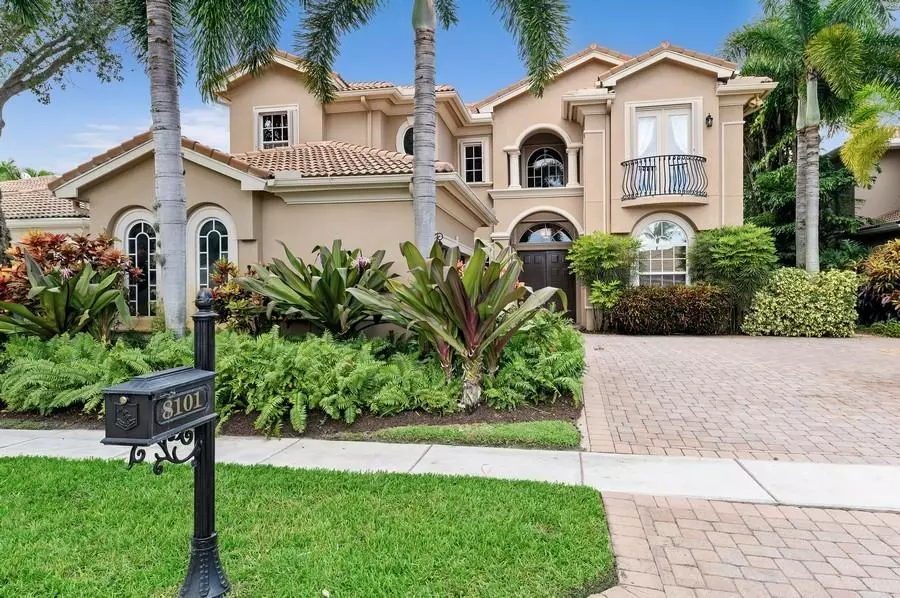 8101 Laurel Ridge CT, Delray Beach, FL 33446