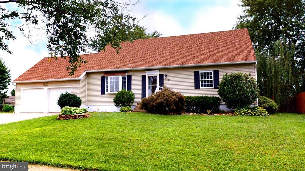 17 LANCASTER DR, Marlton, NJ 08053