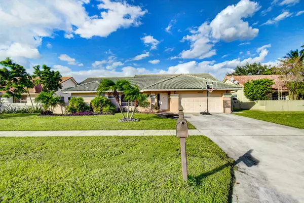 9655 Sun Pointe DR, Boynton Beach, FL 33437